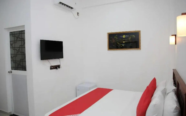 H M C Leisure House