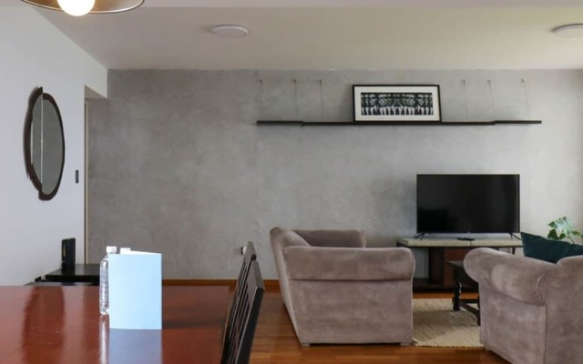 w Industrial 3BR With Ocean View