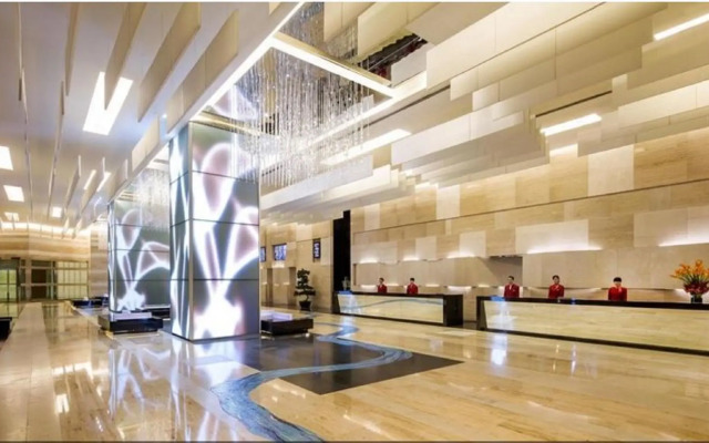 Nina Hotel Tsuen Wan West