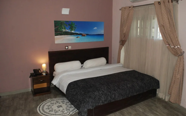 Benin City Center Hotel
