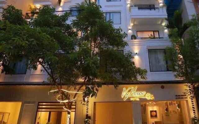 Vy House Hotel