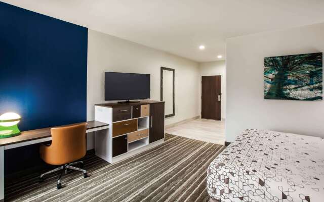 La Quinta Inn & Suites by Wyndham Owasso