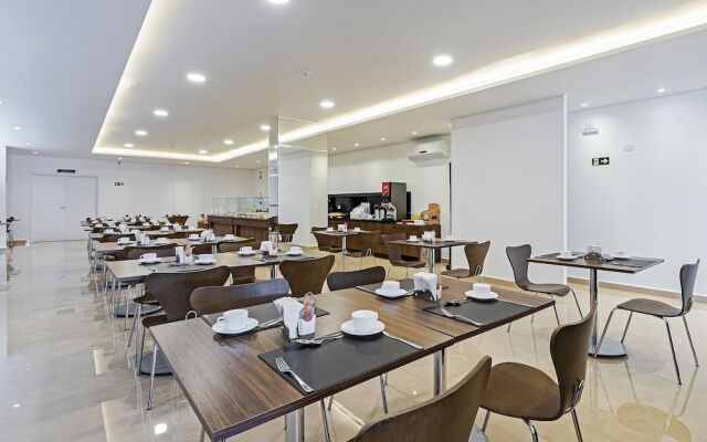 Alvear Hotel