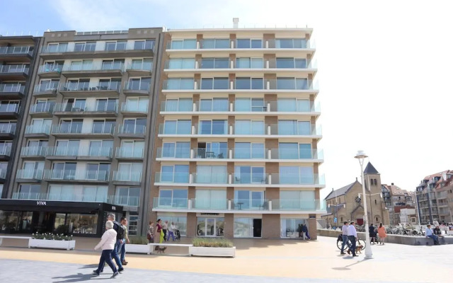 Apartment in Nieuwpoort With sea View