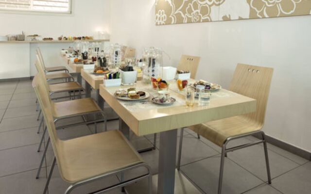 Hotel Cervetta 5