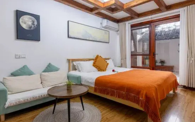 Zhouzhuang yunshenbuzhichu Hostel