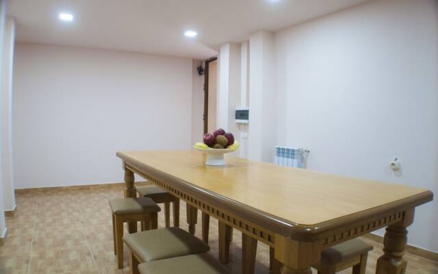 Petrosyan Hostel