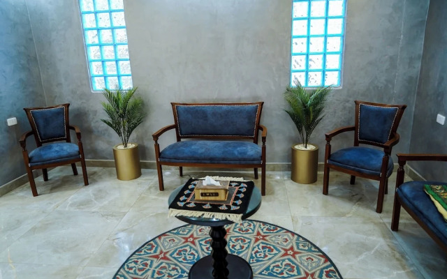Pyramids Hotel