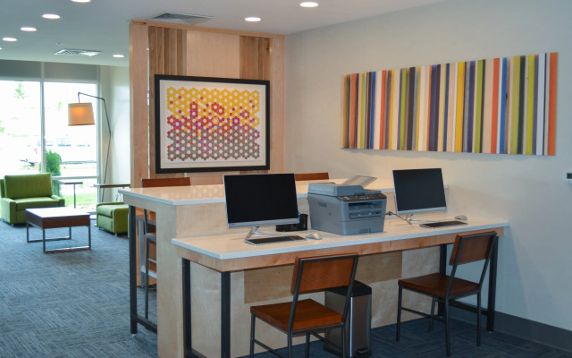 Holiday Inn Express Raleigh Arpt - Brier Crk Area