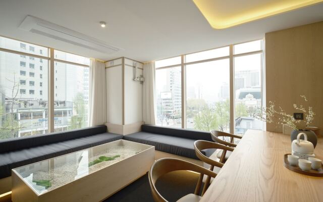 UH Suite Seoul Deoksugung