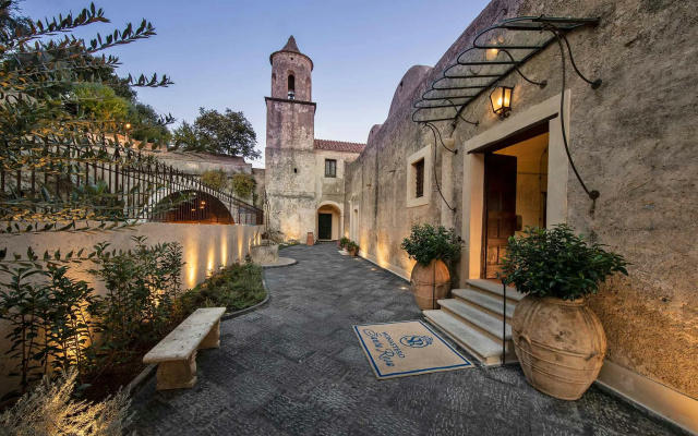 Monastero Santa Rosa Hotel & Spa