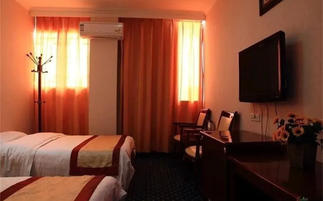 Yimengshan Business Inn