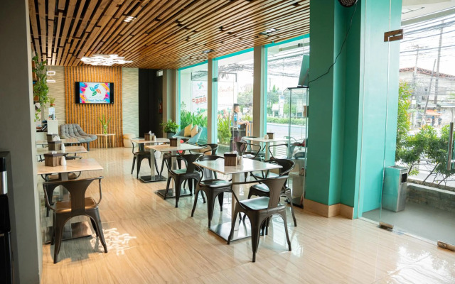 Felicity Island Hotel