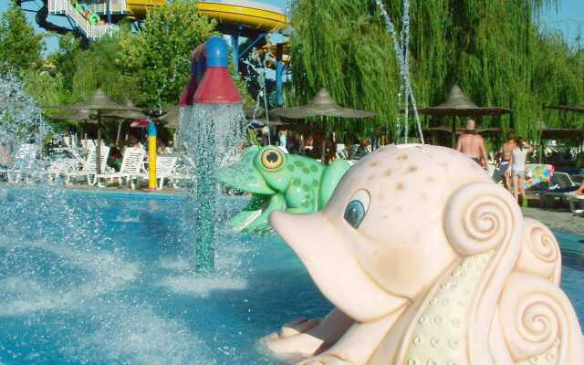 Aqualand Resort