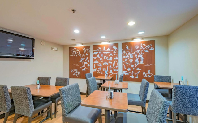 Towneplace Suites By Marriott Streetsboro