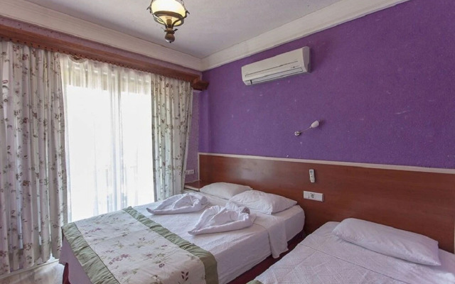Mevsim Otel