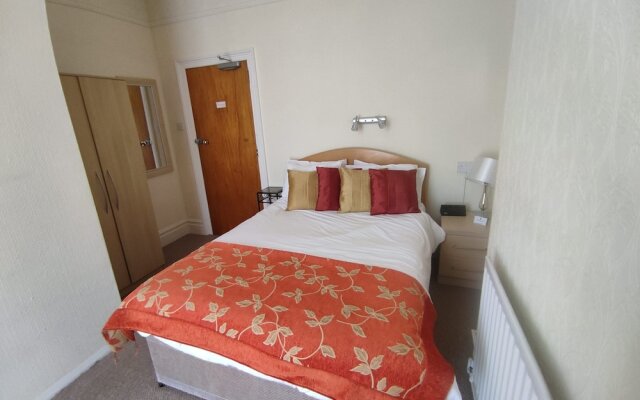 Cleve Court Hotel