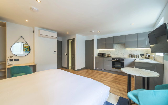 Holyrood Aparthotel