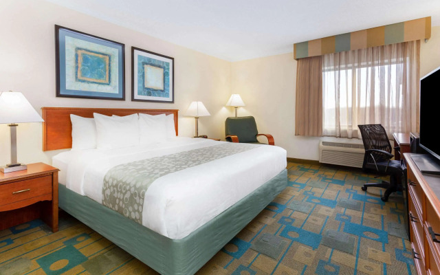 La Quinta Inn by Wyndham Chicago Willowbrook