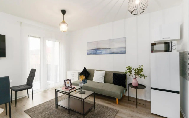 Sweet & Spicy - Brand New Apartment with Balcony (Adults Only)