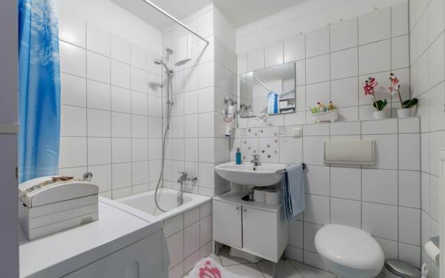 Private Apartment Kattenbrookstrift