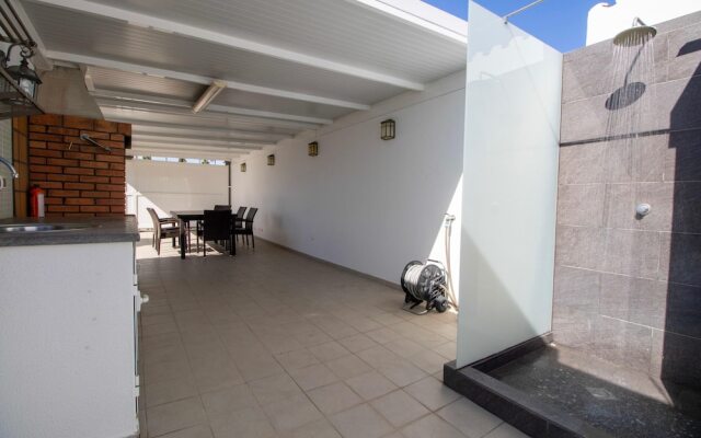 Stylish Chalet In Maspalomas
