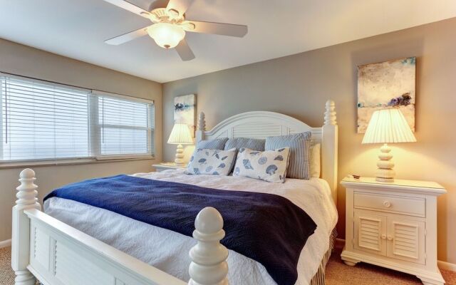 North End Corner Unit with View of the Ocean and Miles of Sandy Beach by RedAwning