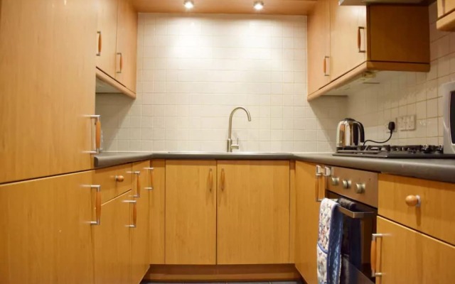 Bright and Spacious 2 Bed House