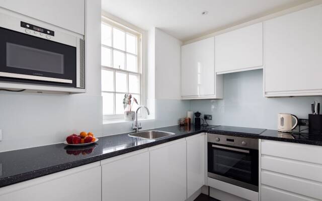 4 BDR Wilton Mews House By The Residences