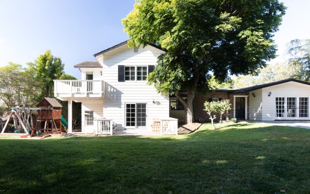 Romero by Avantstay Stunning Villa Close to Beach w/ Pool & Spa