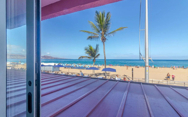 OceanFront Flat I by Canary365