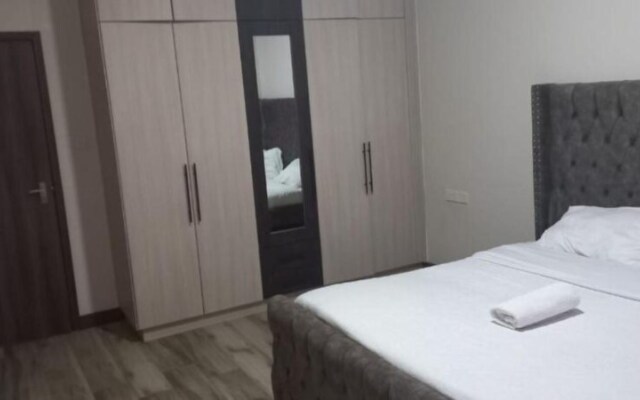 Stay.Plus Silverstone Apartment Hurlingam