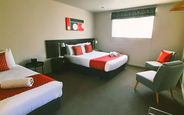 Dunedin Palms Motel – Guest Rooms – Dunedin