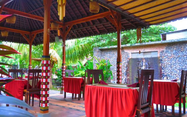 Suka Sari Cottages