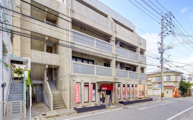 Secret House Makishi