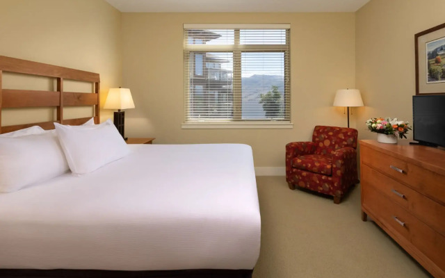 The Cove Lakeside Resort