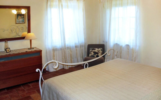 Sara Gello in Gello With 3 Bedrooms and 3 Bathrooms