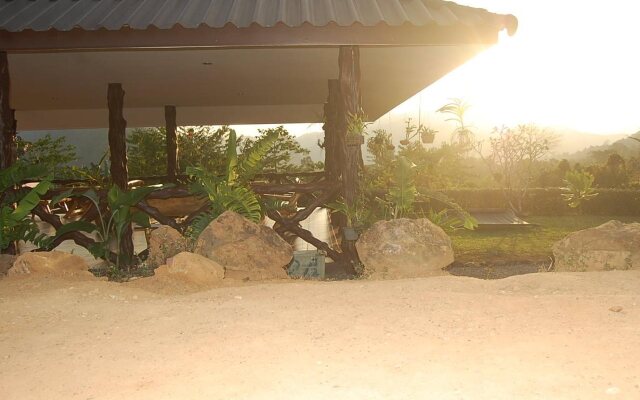 Khao Sok Hill Top Resort