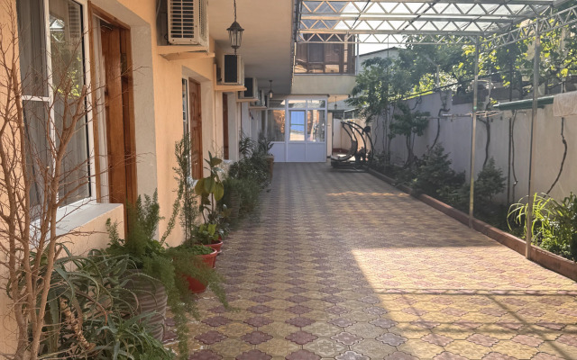 Delfinchik Guesthouse