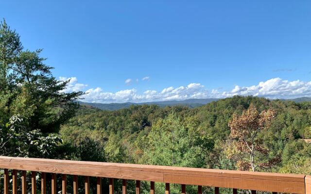 Horsin Around Tennessee