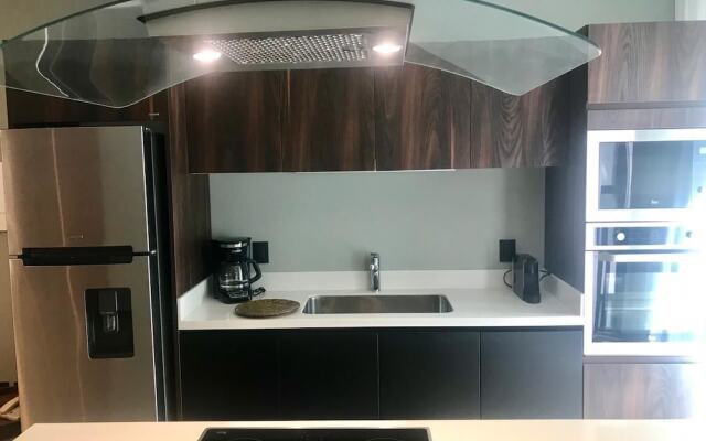 IT Condo by Realty Group