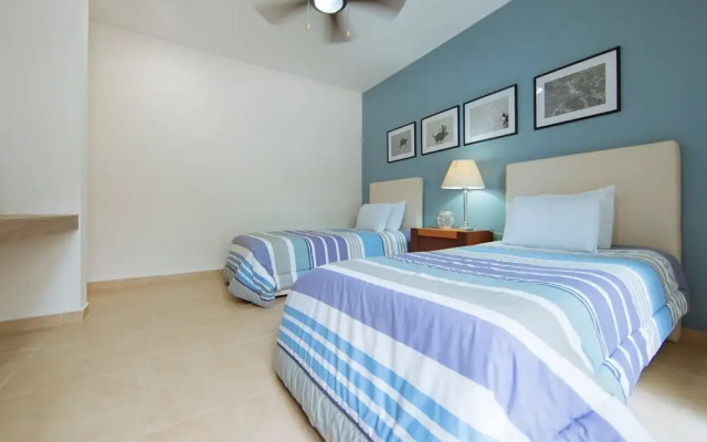 Amazing 2BR condo surrounded by nature by Happy Address