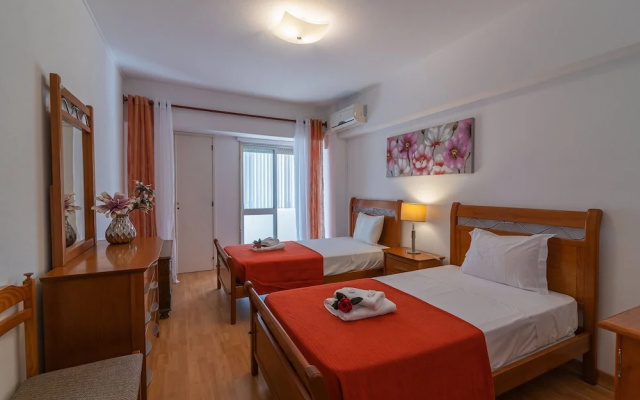 Quarteira Ocean View by Homing