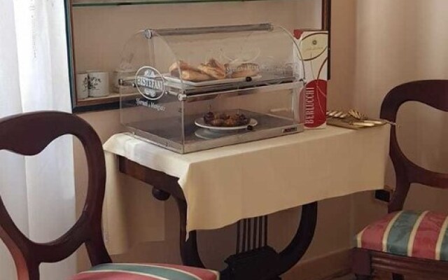 Villa Liberty il Lauro Bed and Breakfast
