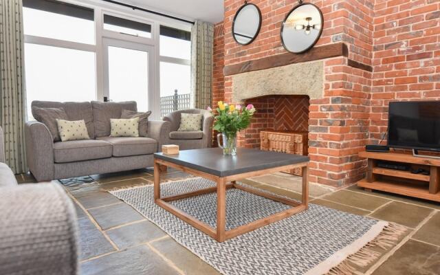 Old Byre Little Upton Farm