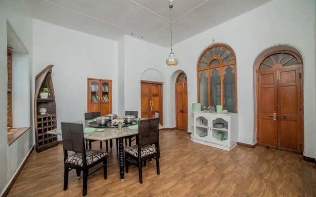 Savithri  Bungalow By XploreIndo