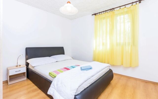 Beautiful Home in Dramalj With Wifi and 2 Bedrooms