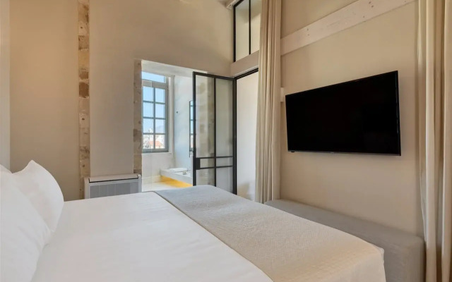 Azade Chania
