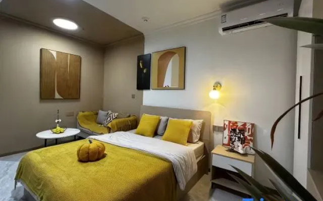 Yiyun Homestay (Nanning East Station Fengling)