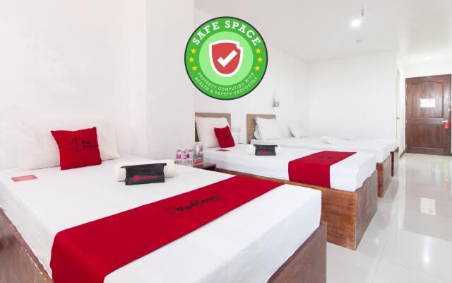RedDoorz Plus near Vigan City Commercial Center